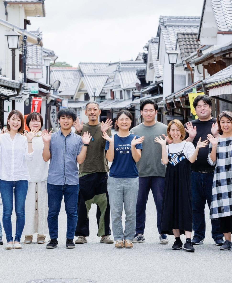 中心街で撮られた集合写真